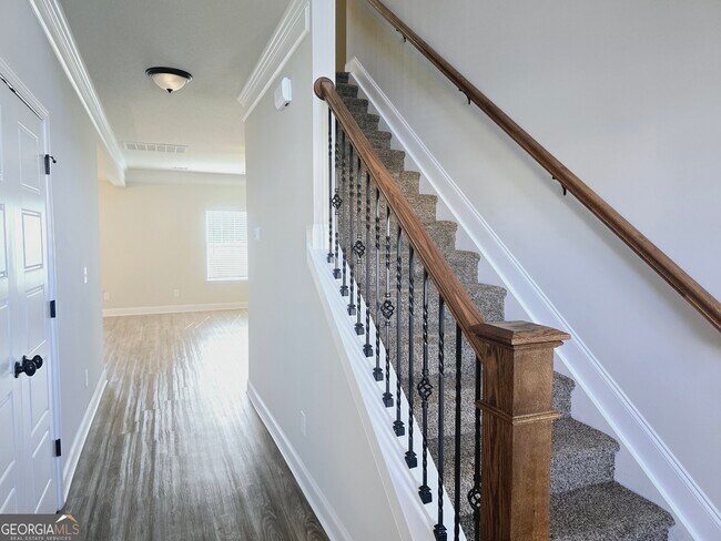 Building Photo - 204 Blandford Crossing
