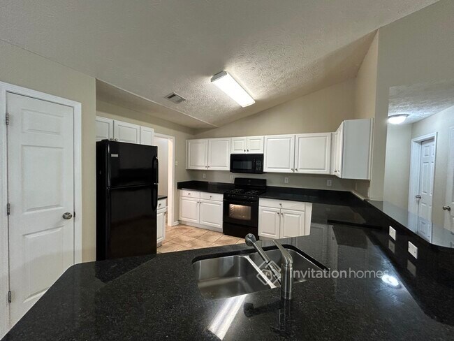 Building Photo - 1772 Fontana Ln