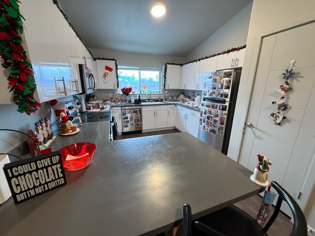 Foto del edificio - 67 W 600 S