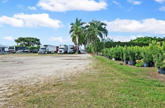 Foto del edificio - 20235 SW 172nd Ave