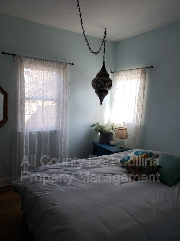 Building Photo - 2717 W Mulberry St