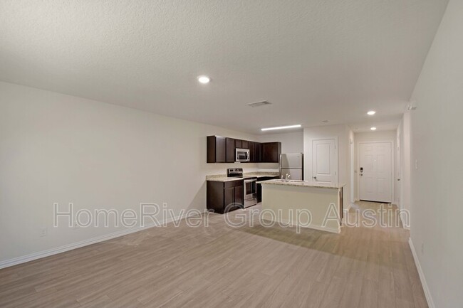 Building Photo - 2705 Bosque Blvd