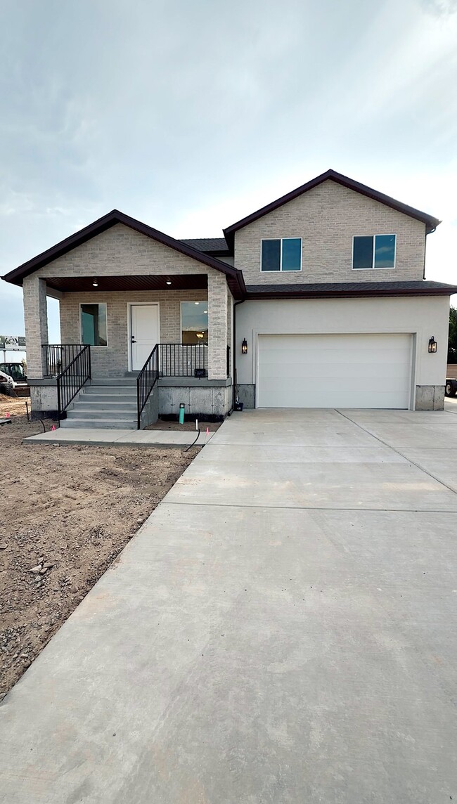 Building Photo - 266 S 1400 W