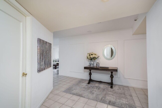 Foto del edificio - 4301 N Ocean Blvd