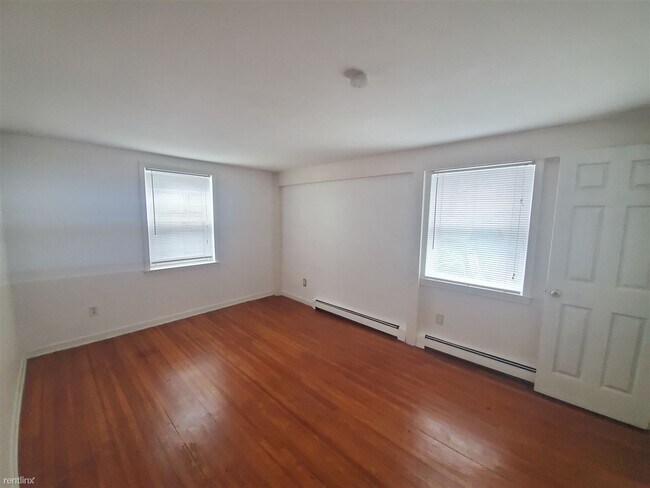 Foto del edificio - 3 br, 2 bath  - 132 Park St Fl 1