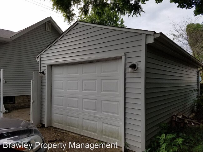 Foto del edificio - 2 br, 1 bath House - 208 E. Grimes Ln