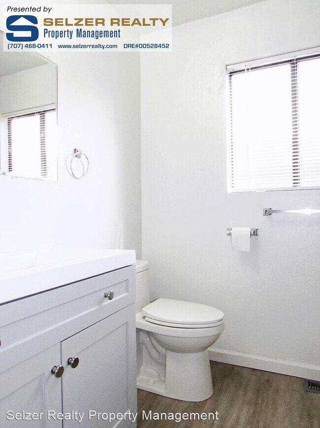 Building Photo - 3 br, 1.5 bath House - 1188 S. Dora St. #B