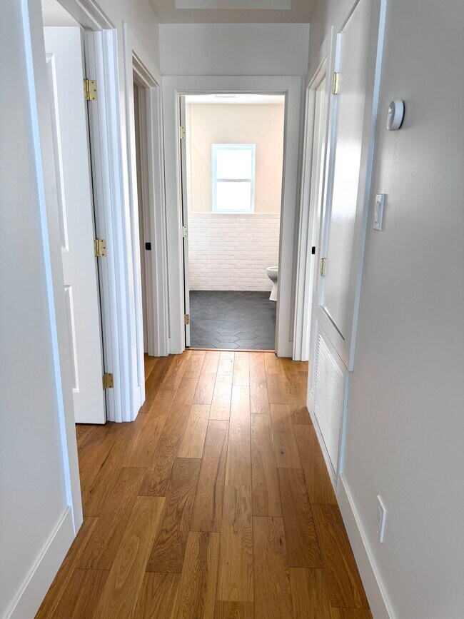 Building Photo - 3062 Field Ave