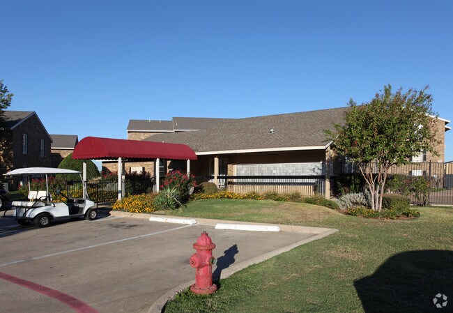 Leasing Office - Wymberly Pointe