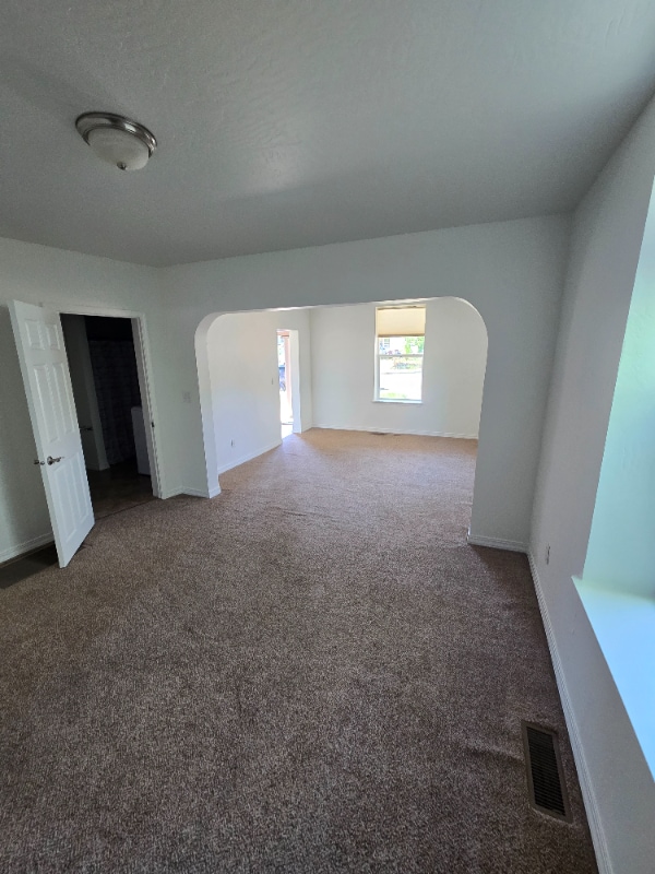 Building Photo - 608 Hillsdale St