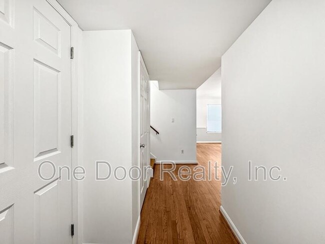 Building Photo - 285 Merrimac Trail