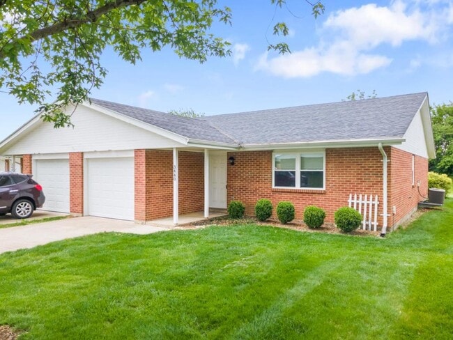 Building Photo - 3440 Lilac Ln