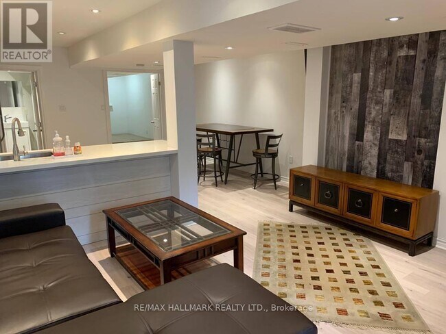 Photo du bâtiment - 130 Ashdale Ave