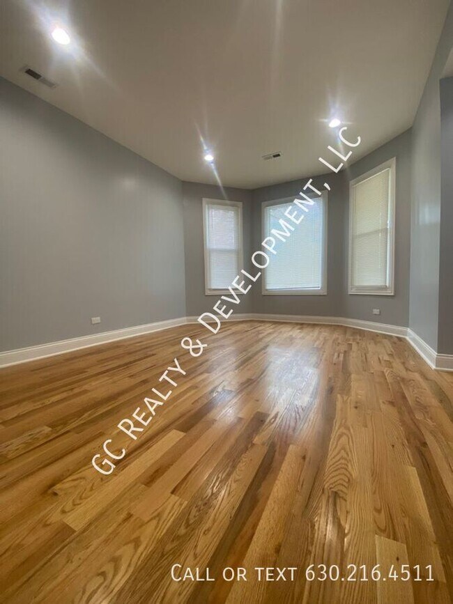 Foto del edificio - 4339 N Whipple St