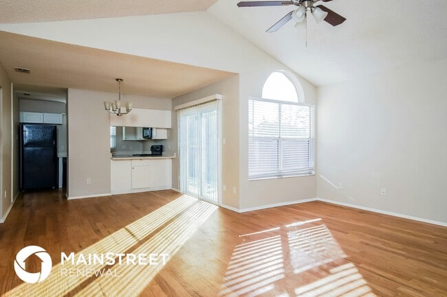 Foto del edificio - 7610 Pacific Heights Cir