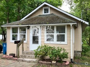 Building Photo - 534 Gayle Ave