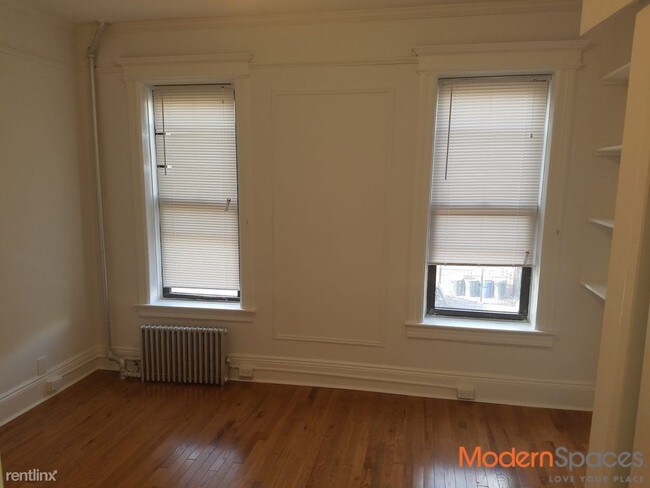 Building Photo - 2547 35th St