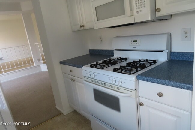 Building Photo - 1008 Burntwood Trail