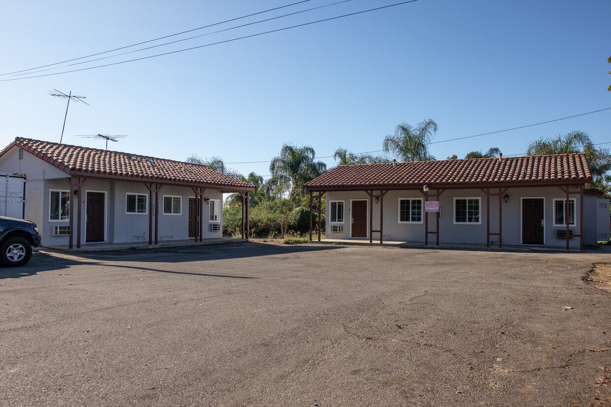 Building Photo - 13035 San Fernando Rd