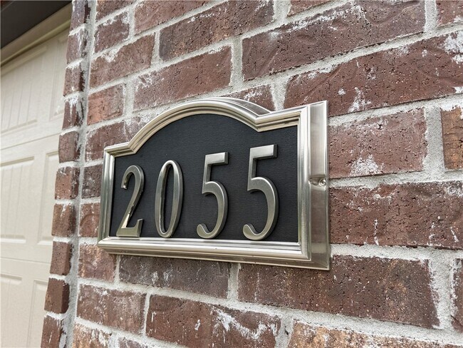 Foto del edificio - 2055 E Peppervine Dr