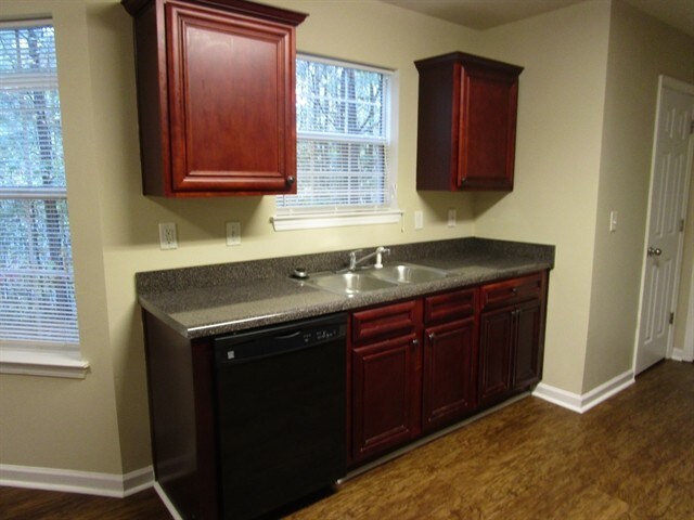 Building Photo - 92 Birchfield Court