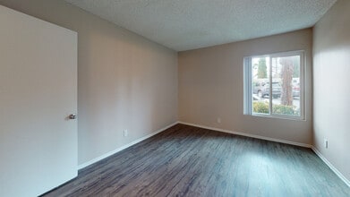 Interior Photo - Huntington Vista