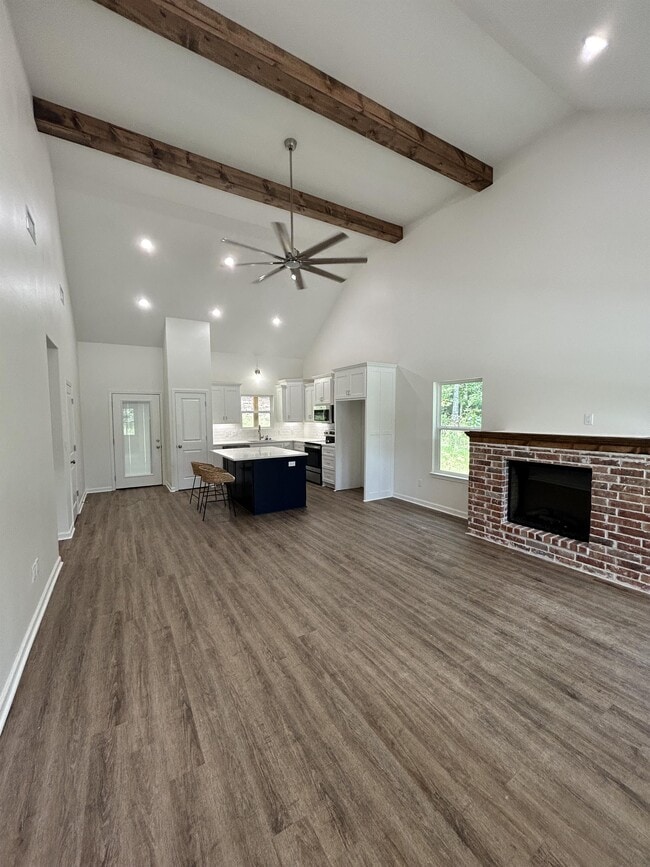 Building Photo - 226 Scenic Dr