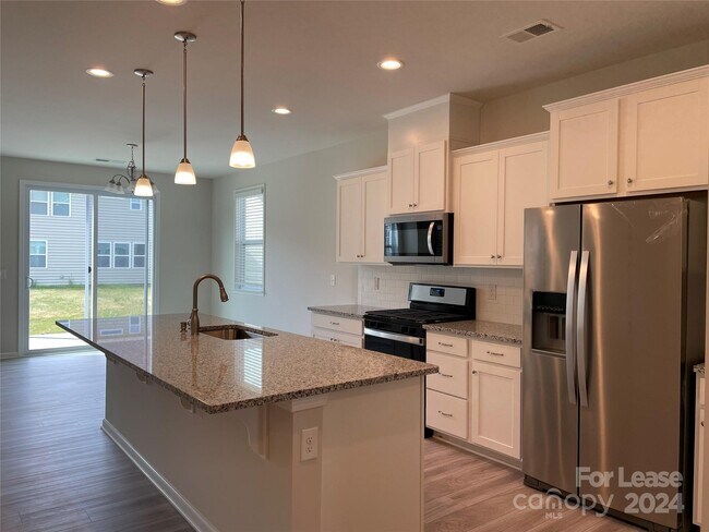Building Photo - 15034 Cordelia Dr
