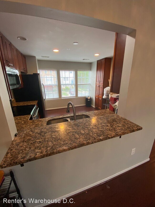 Building Photo - 3 br, 2.5 bath House - 4231 Apple Orchard ...