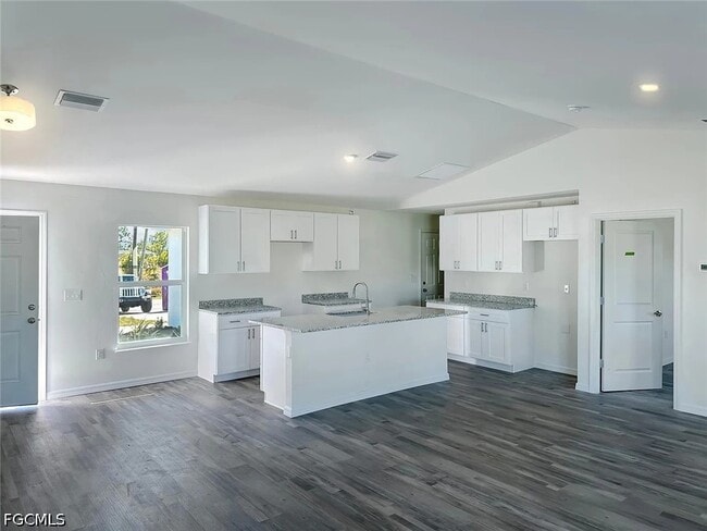Building Photo - 3929 NW 42nd Ln