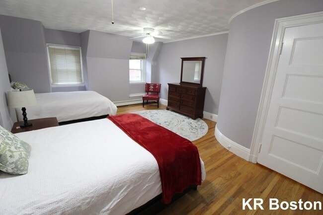 Building Photo - 317 Tappan St