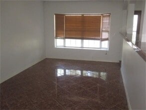 Building Photo - 5422 Thrush Dr