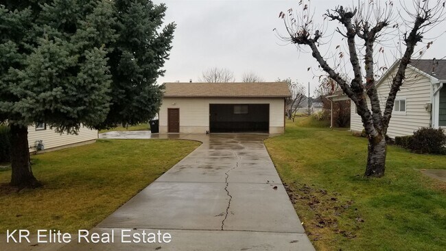 Building Photo - 2 br, 1 bath House - 2198 S 1000 W