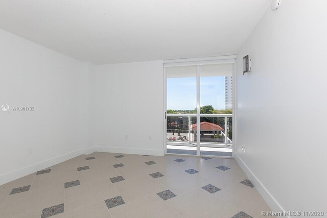Building Photo - WATERVIEW CONDO