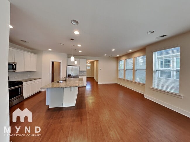Building Photo - 2613 Double Oaks Rd