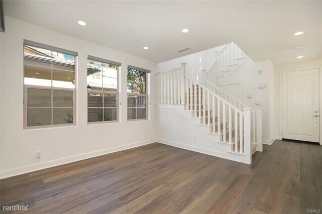 Foto del edificio - 3 br, 2.5 bath House - 37 Lilac