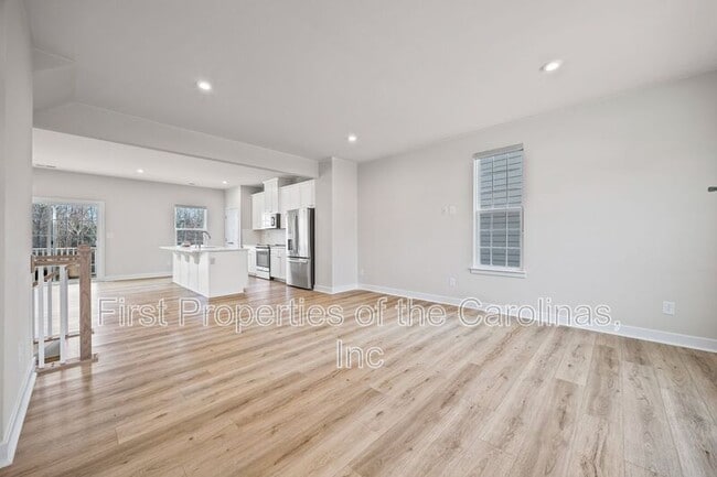 Foto del edificio - 332 Cramerton Mills Pkwy