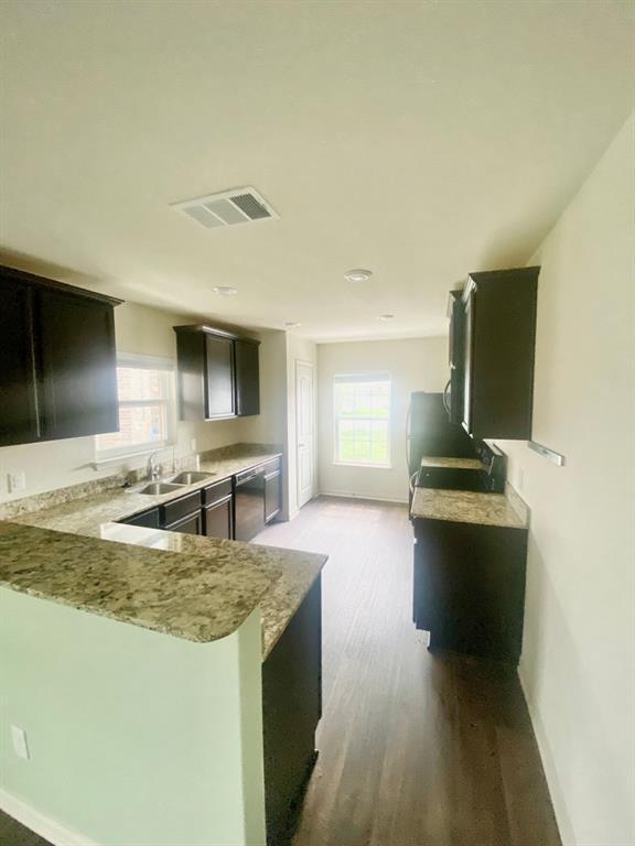 Foto del edificio - 701 Yearwood Ln