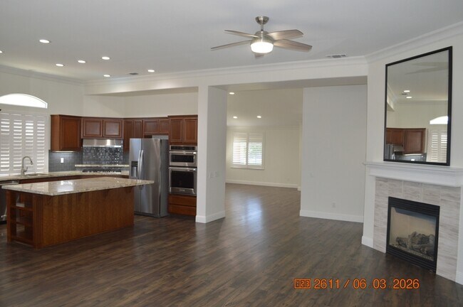 Foto del edificio - 4232 Windrose Dr