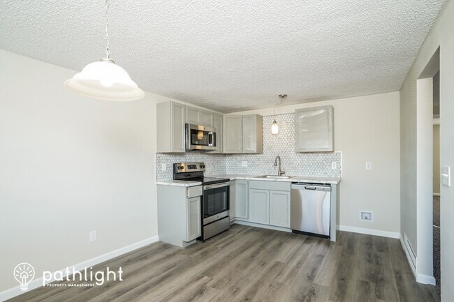 Building Photo - 6821 Mescalero Drive, Colorado Springs, CO...