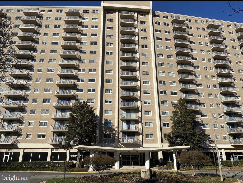 Primary Photo - 1225 Martha Custis Dr