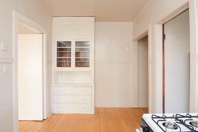 Foto del edificio - 1238 Oak Ave