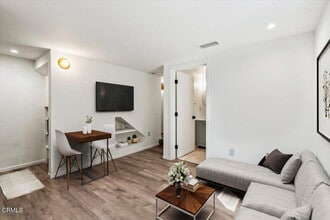 Building Photo - 3181 Verdugo Pl