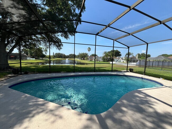 Building Photo - Location, 5 bedrooms plus office, private ...