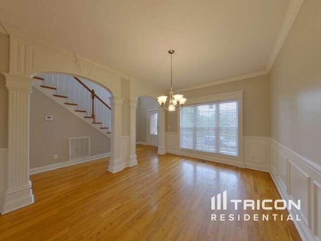 Building Photo - 444 Savannah Ridge
