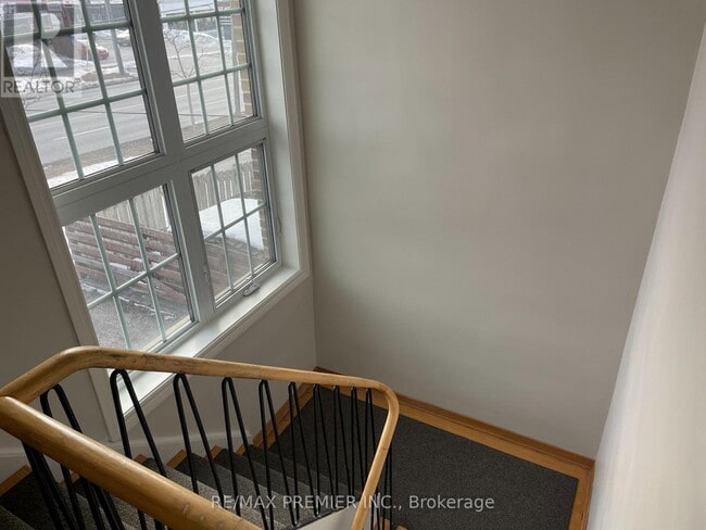 Building Photo - 2360 Keele St