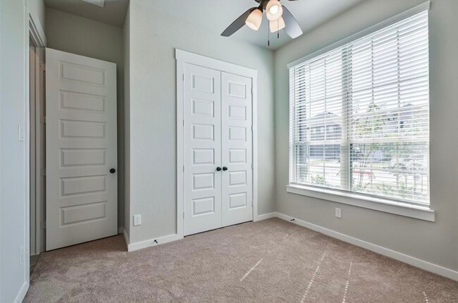 Building Photo - 10005 Red Beadtree Pl