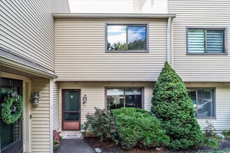 Building Photo - 1 Horizon Dr