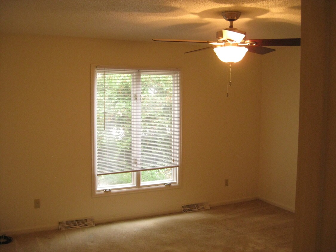 Primary Photo - 5615 Kirkland Rd