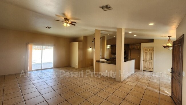 Building Photo - 9751 Palm Dr